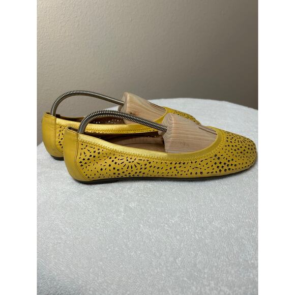 Vionic Yellow Robyn Perforated Leather Flats - Picture 4 of 11
